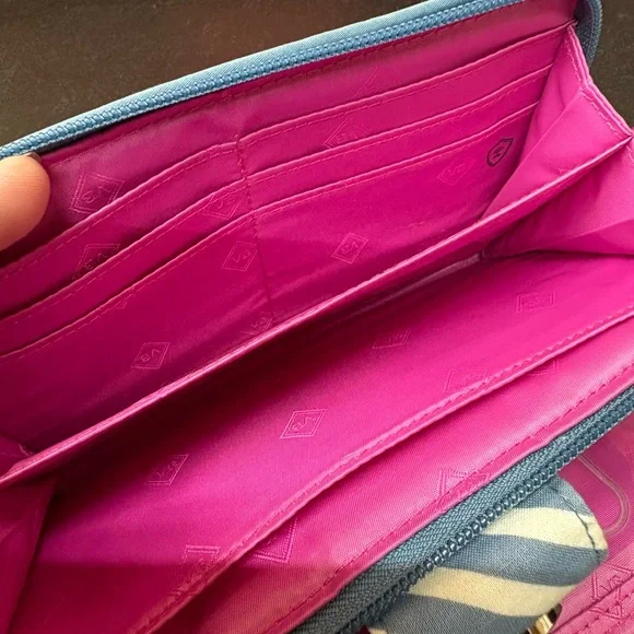 Vera Bradley wallet - Picture 5 of 6